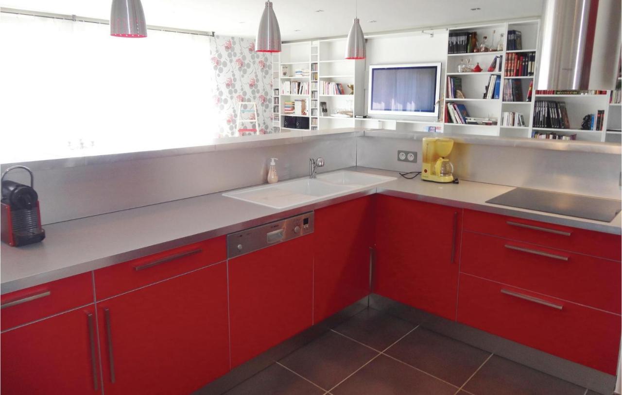 Awesome Apartment In Sauvian With Wifi Zewnętrze zdjęcie