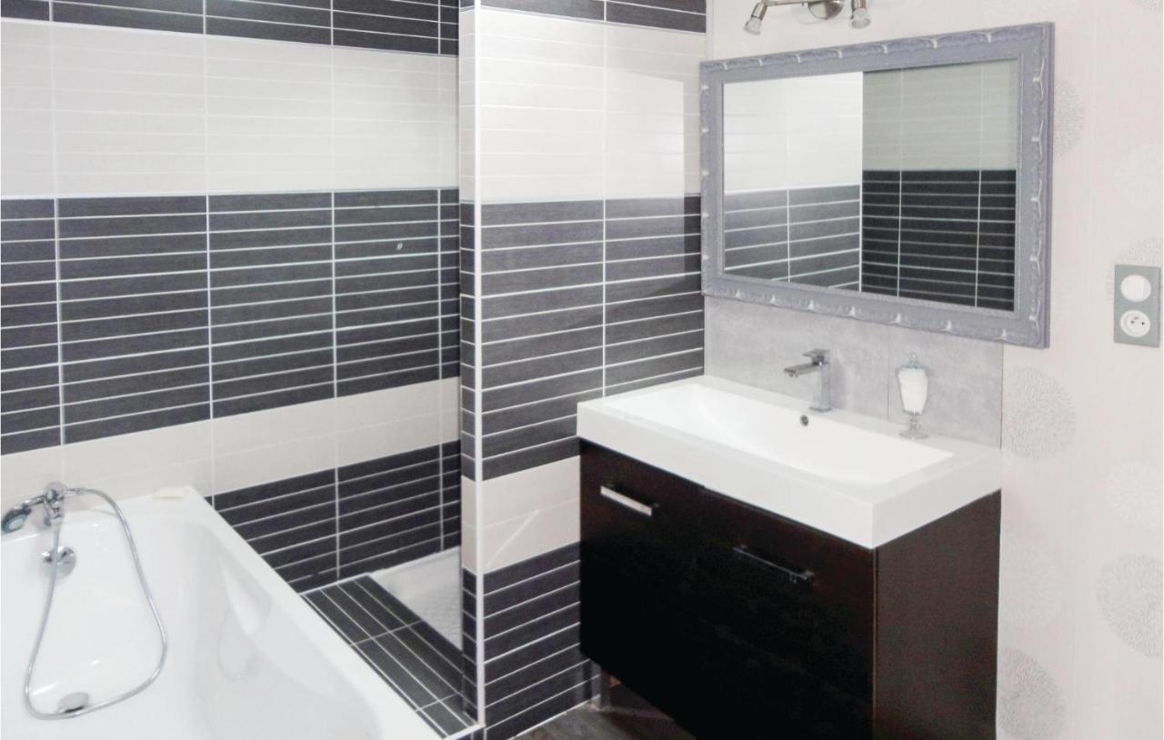 Awesome Apartment In Sauvian With Wifi Zewnętrze zdjęcie